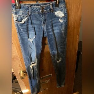 Ladies Distressed Skinny Jeans